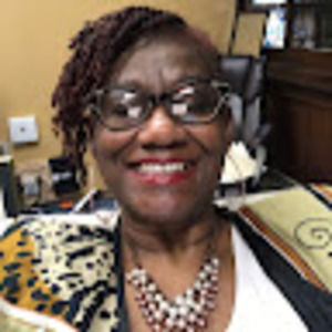 Meet your Posher, Regina